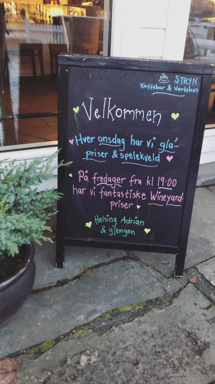 Stryn Kaffebar & Vertshus Dış mekan fotoğraf